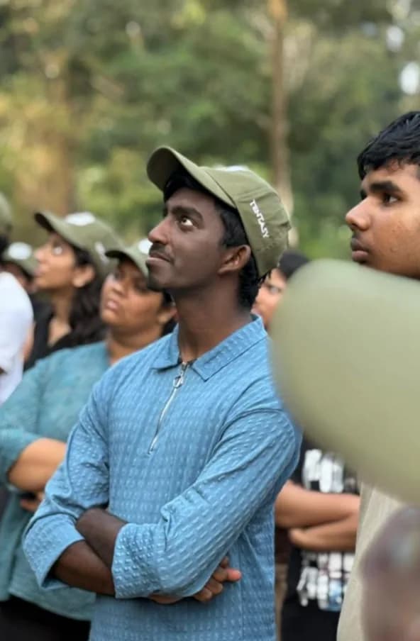 Students attending a Tentasy field learning session